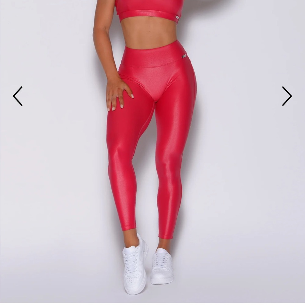 Bombshell Gloss Leggings NWOT